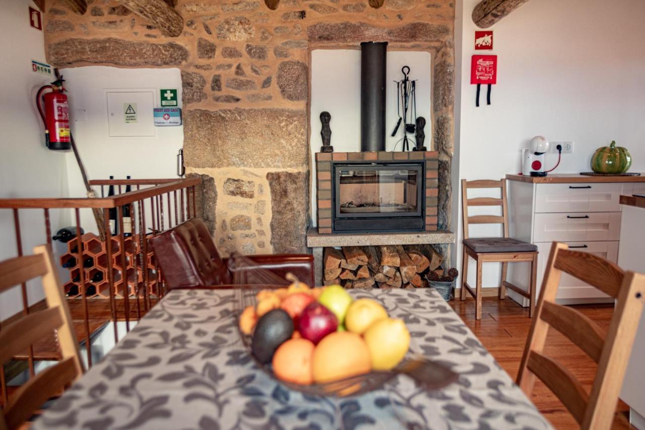 Chale Dos Penedos, Sossego E Piscina Privada Villa Moncao Bagian luar foto