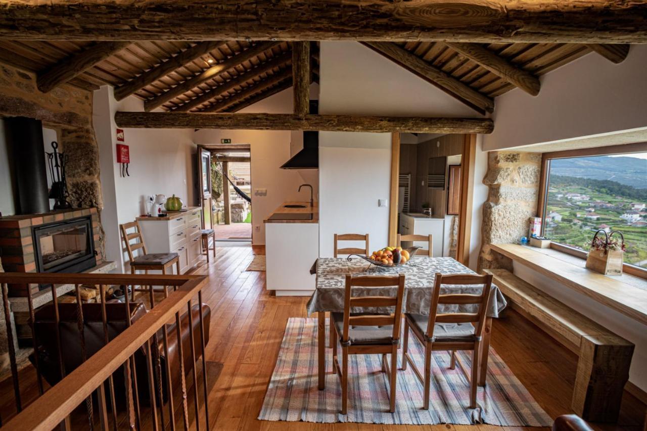 Chale Dos Penedos, Sossego E Piscina Privada Villa Moncao Bagian luar foto